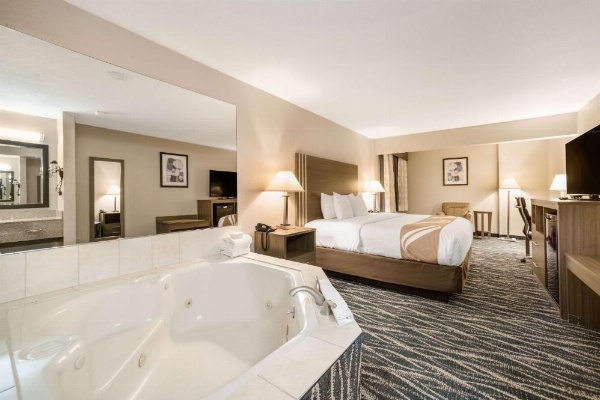 Quality Inn Effingham image 20
