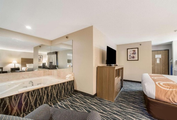 Quality Inn Effingham image 24